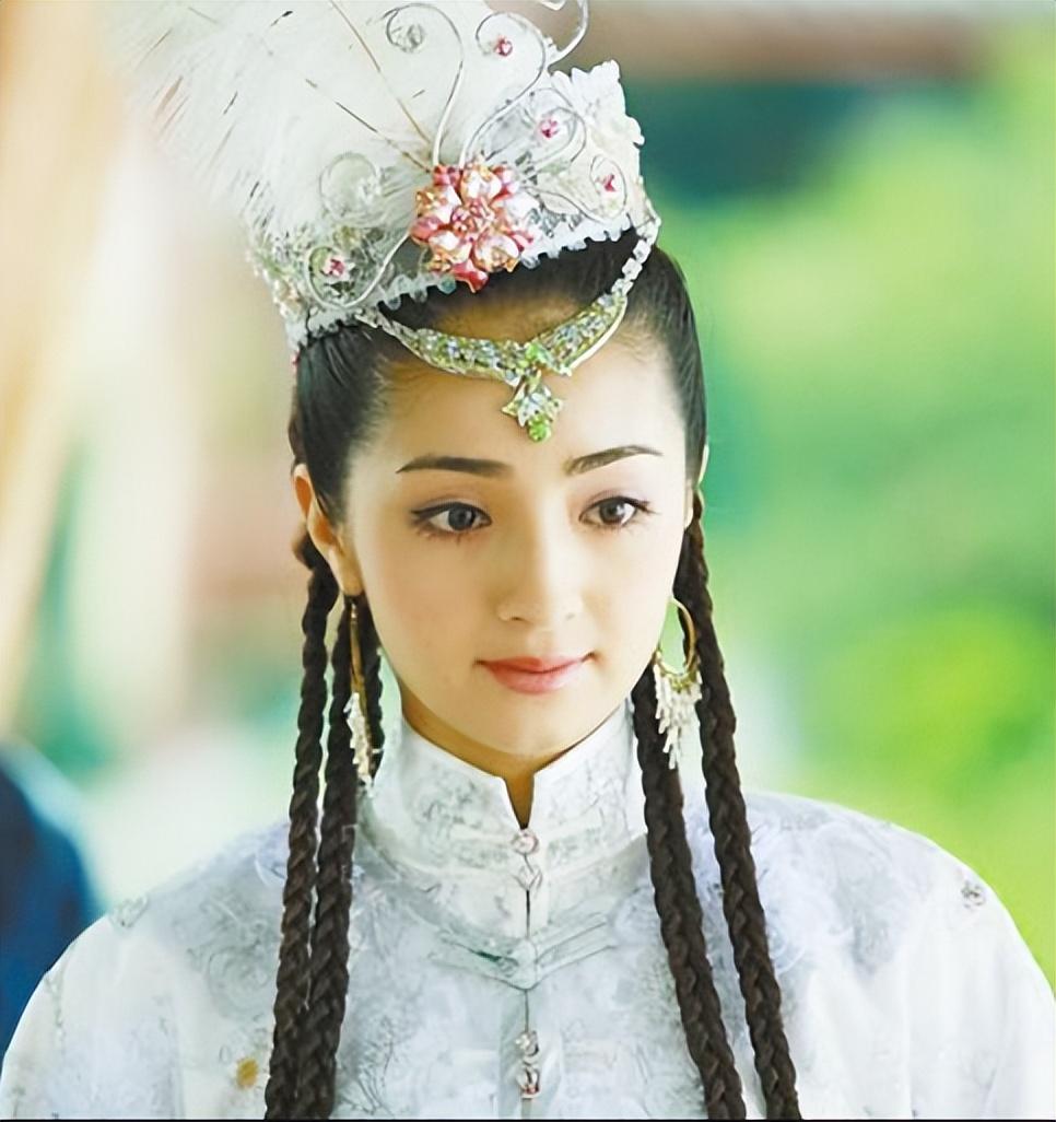 新疆明星美女有哪些(娱乐圈的五大维吾尔族美女)