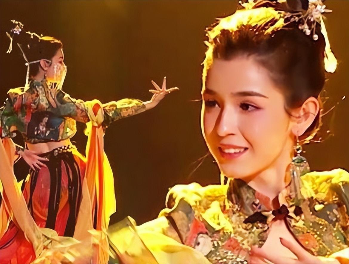 新疆明星美女有哪些(娱乐圈的五大维吾尔族美女)