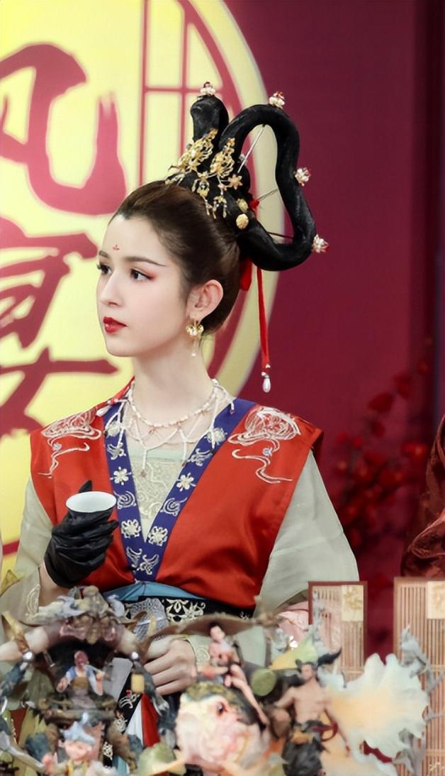 新疆明星美女有哪些(娱乐圈的五大维吾尔族美女)