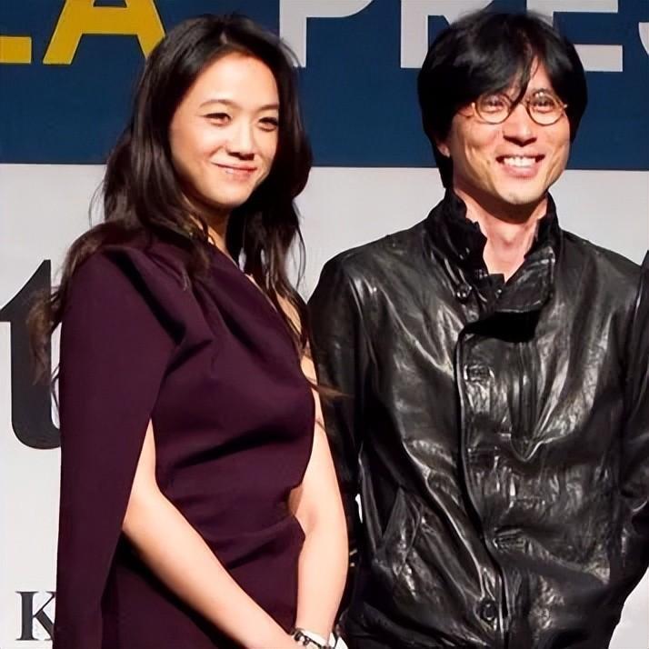 汤唯和金泰勇怎么认识的(演员汤唯与金泰勇的爱情故事)