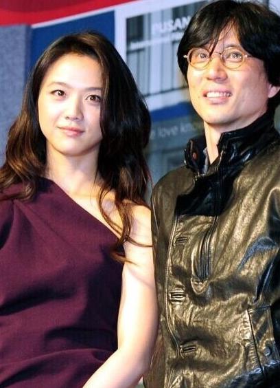 汤唯和金泰勇怎么认识的(演员汤唯与金泰勇的爱情故事)