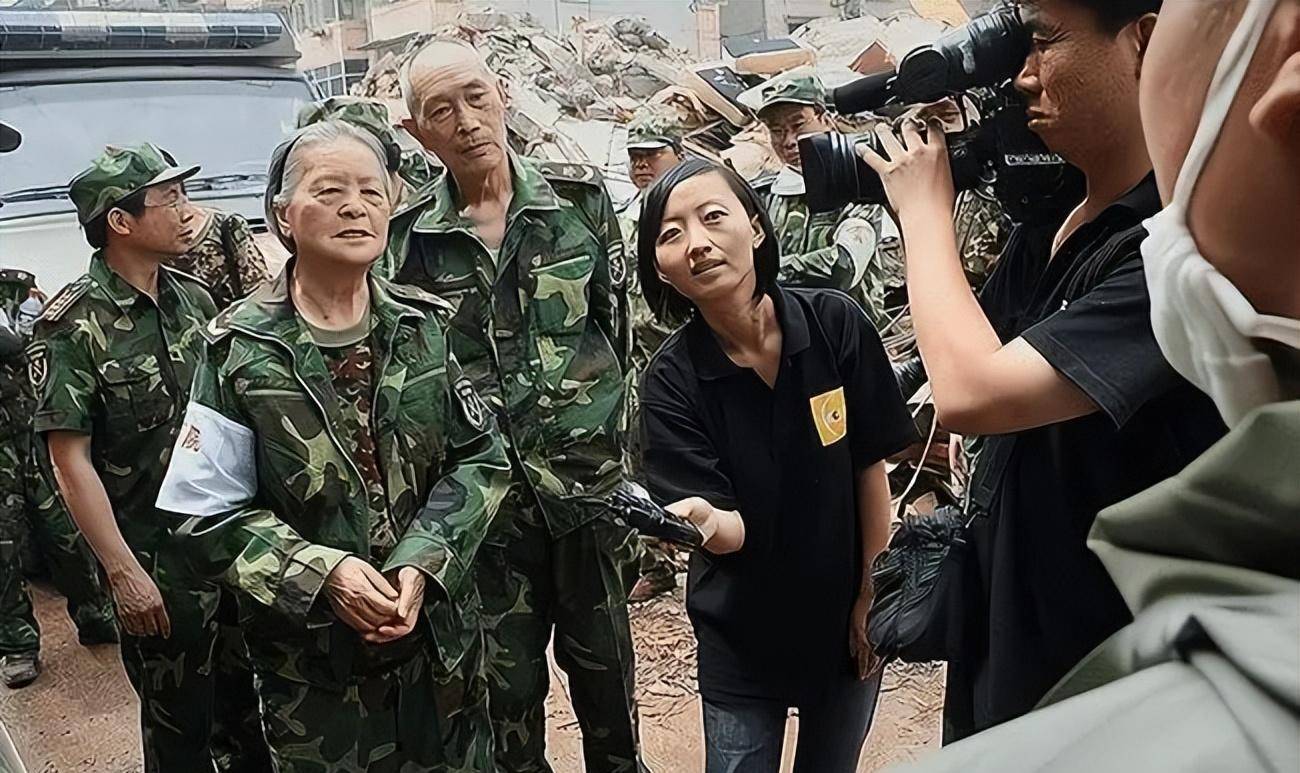 柴静怎么了（央视主持人柴静跌落神坛原因）