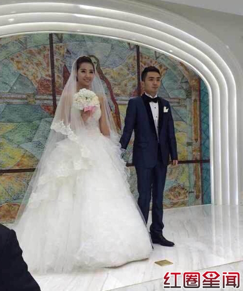 张宁赵洁结婚现场图片 微博曝赵洁xiao8结婚照