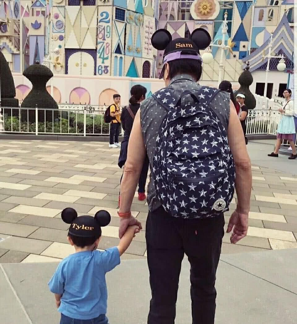 许冠杰个人资料写真作品