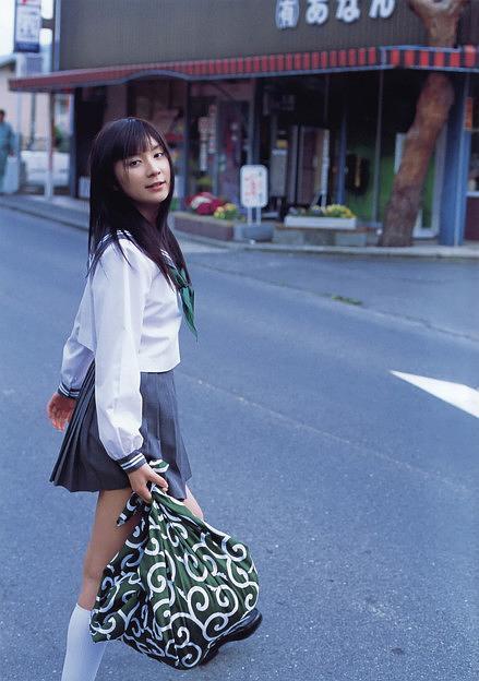 仲村美羽个人资料写真作品