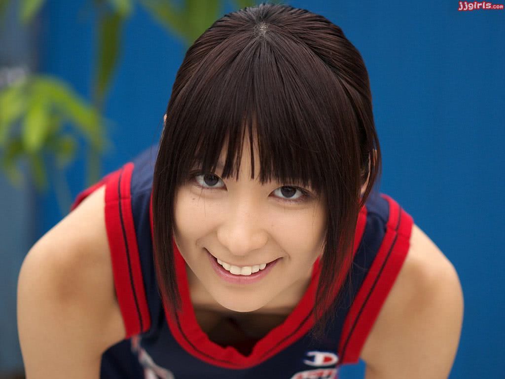 仲村美羽个人资料写真作品