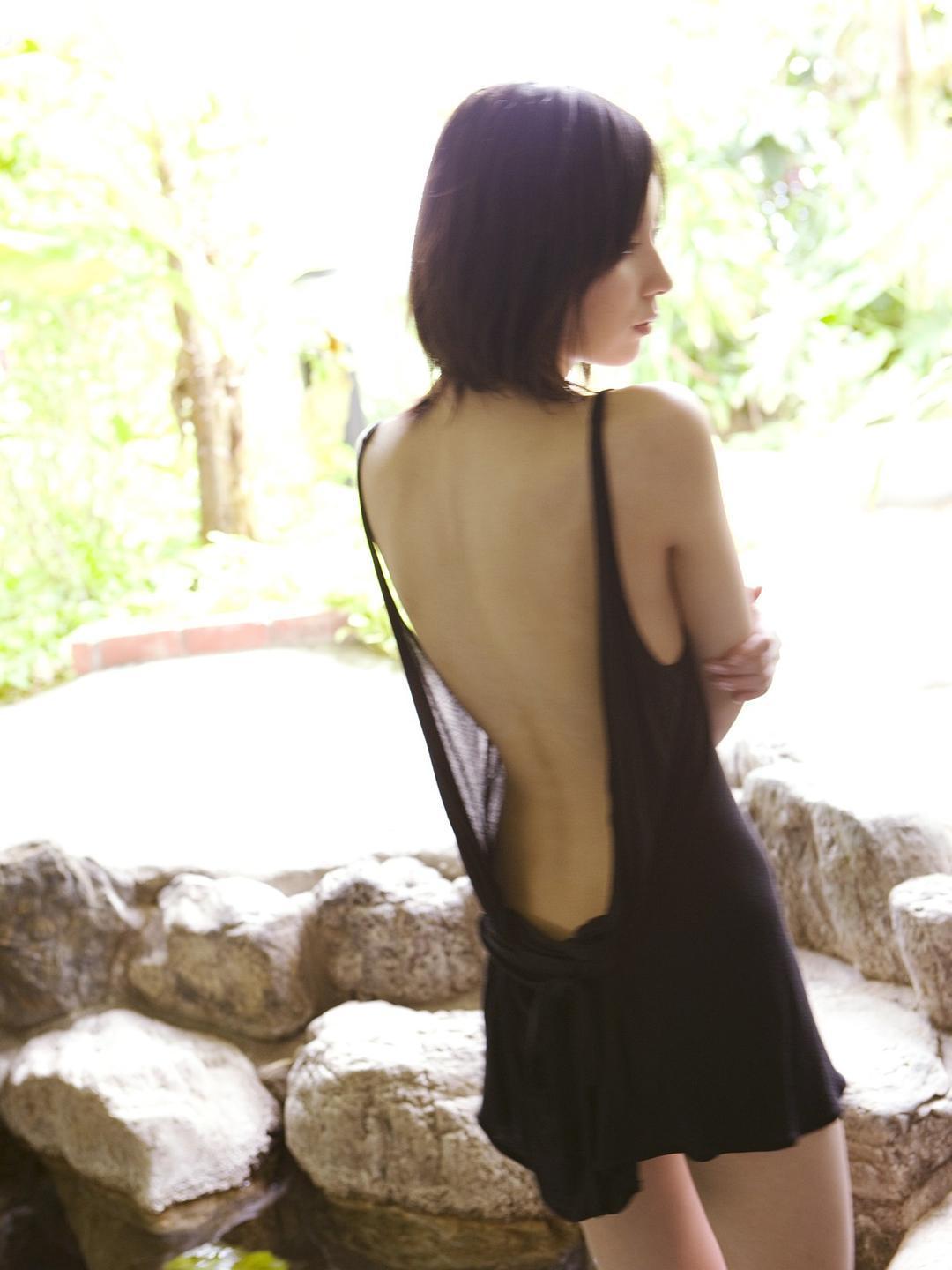 仲村美羽个人资料写真作品