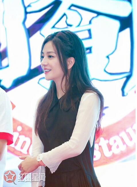 揭秘张艺谋为何不喜欢赵薇 赵薇侧颜美艳动人仙女下凡