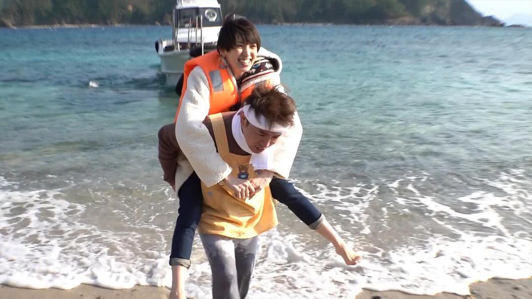 南明奈个人资料写真作品