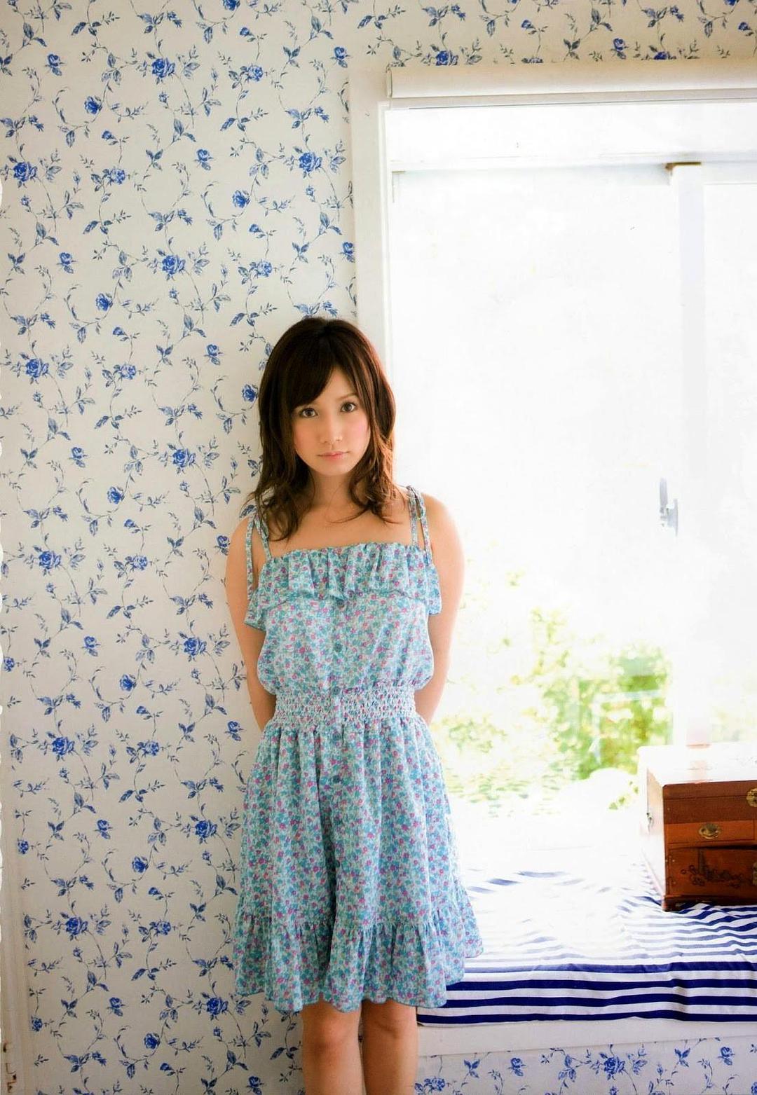 小岛南个人资料写真作品