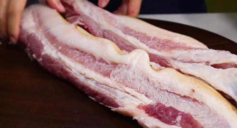 家庭做红烧肉的步骤(难怪饭店的红烧肉那么好吃)