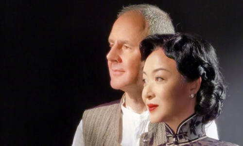 金星情人节和老公汉斯接吻撒狗粮(金星和她老公汉斯)