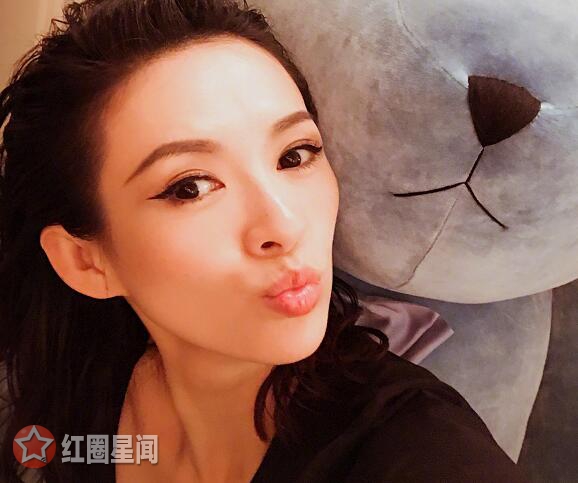章子怡汪峰女儿多大 章子怡女儿送姥姥家后画风大变怎么了
