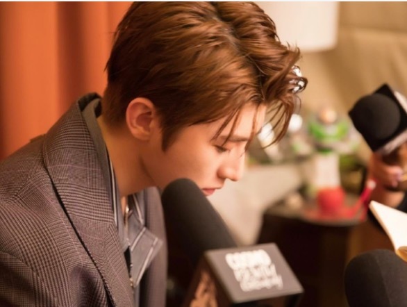 蔡徐坤回应:不存在“未成年““强制堕胎” 网友:蔡妈安摄像头是监控未来儿媳妇吗?