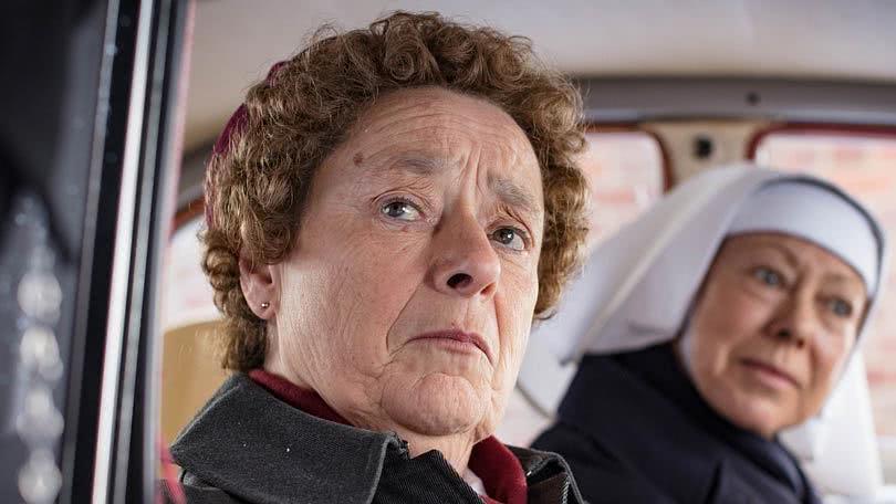 琳达·巴塞特个人资料写真作品