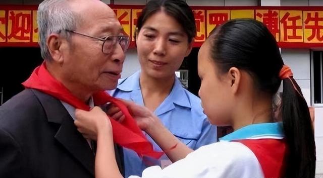 溥任活了多少岁（溥任哥哥是皇帝）(11)