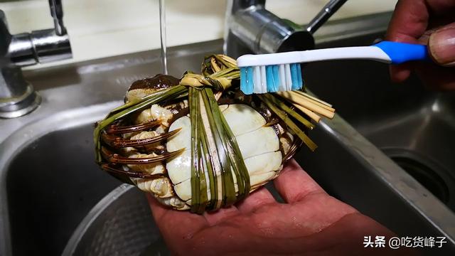 清蒸大闸蟹该蒸多少分钟（水温和时间是关键）(4)