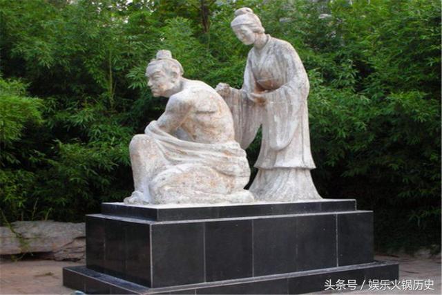 历史上秦桧与岳飞是什么关系（一代忠将岳飞被杀后）(1)