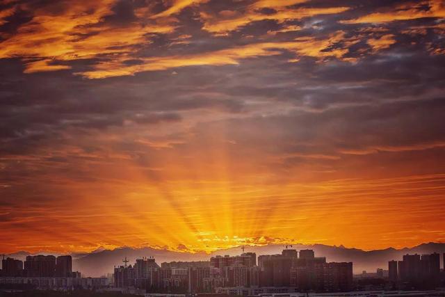 晚霞什么形成的（晚霞是如何形成的）(1)