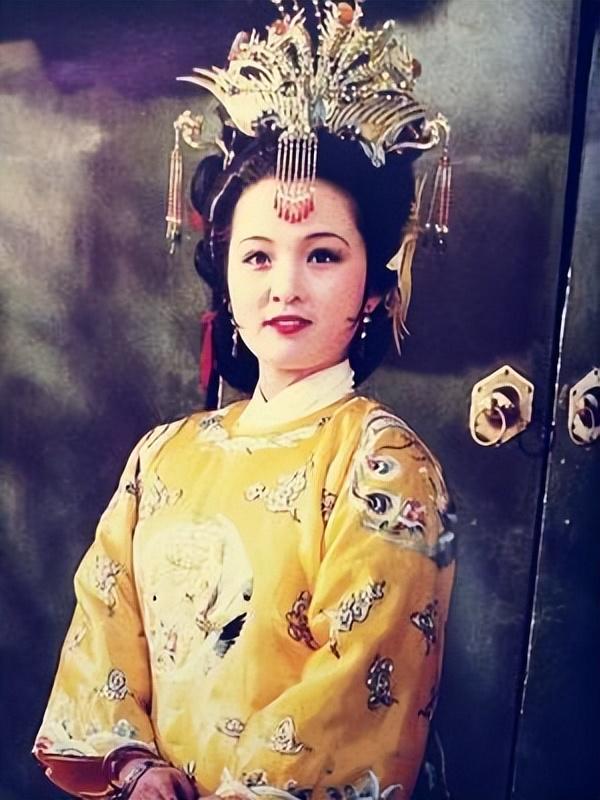 贾元春为什么被绞杀(贾元春究竟是怎么死的)(2)