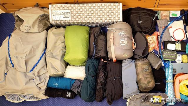 户外徒步露营基础装备(如何便宜买到登山)(2)