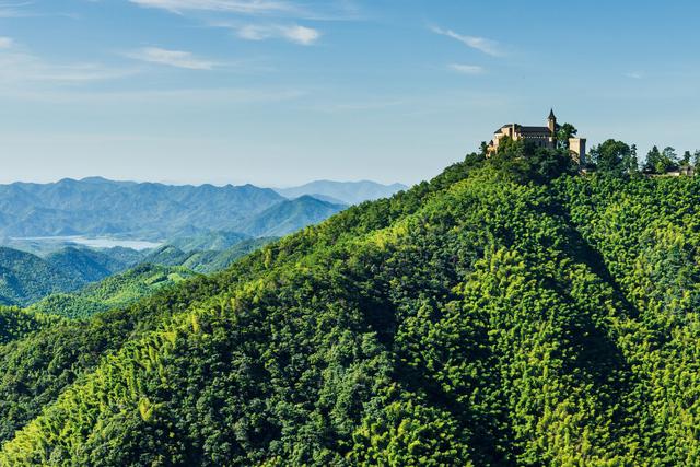 杭州旅游攻略必去十个景点自驾游(来一场说走就走的旅行)(2)