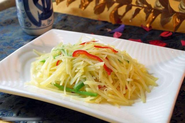 如何做出很酸的醋溜土豆丝(酸溜土豆丝最正确的做法)(6)