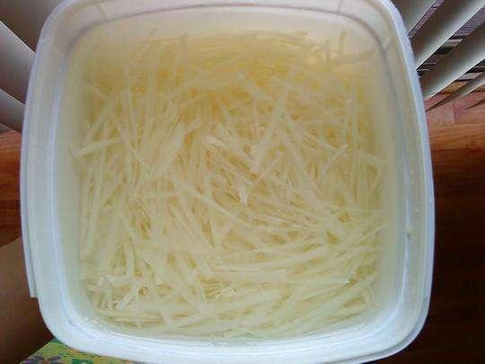 如何做出很酸的醋溜土豆丝(酸溜土豆丝最正确的做法)(4)