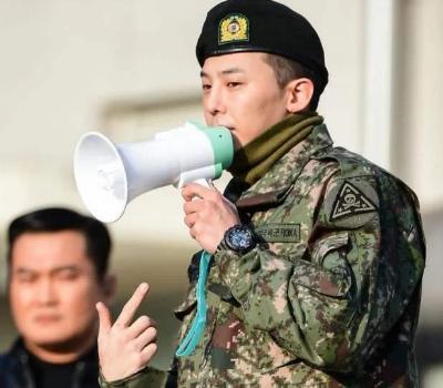 权志龙为什么去当兵了（有一种整容叫权志龙退伍）(3)