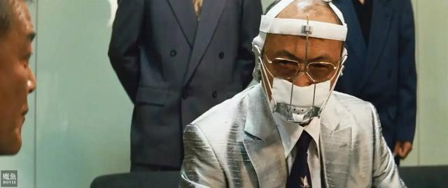 十大必看日本黑帮电影(这部日本黑帮片开启团灭模式告诉你)(6)