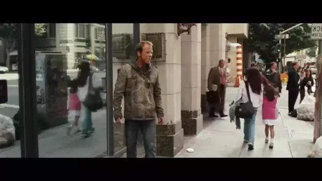 半夜不要照镜子后果很严重(半夜照镜子真的很邪门)(83)