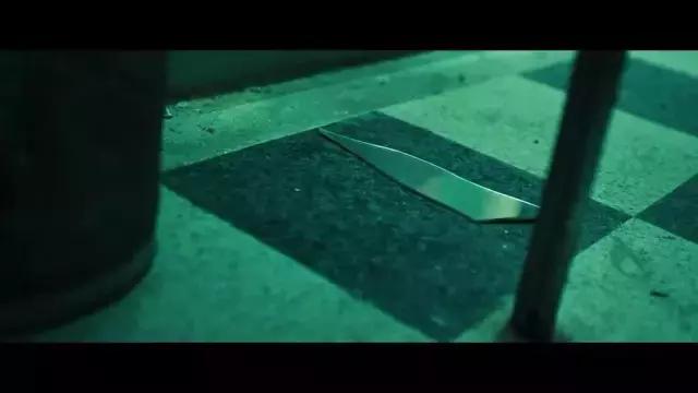 半夜不要照镜子后果很严重(半夜照镜子真的很邪门)(5)