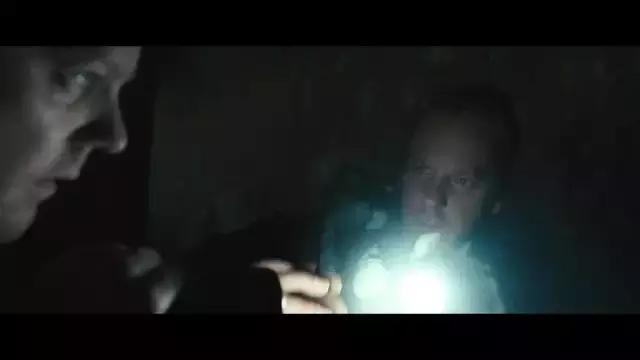 半夜不要照镜子后果很严重(半夜照镜子真的很邪门)(16)