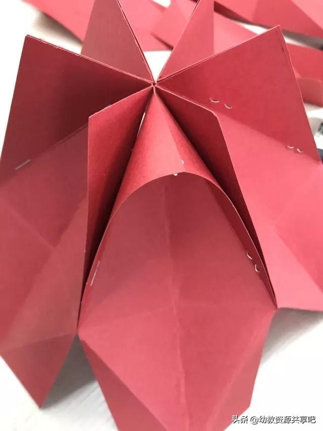 做元宵节的灯笼手工简单又漂亮(元宵节必备纸艺小灯笼手工制作)(33)