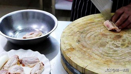 简单的自制可乐鸡翅的做法(这才是可乐鸡翅的家常做法)(2)