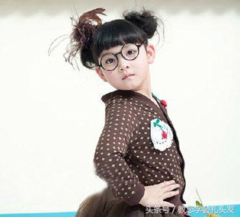 简单扎头发步骤儿童发型(超级可爱漂亮的儿童扎发发型)(8)