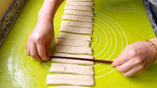 油条的18种家常做法(馋了好久的油条)(6)