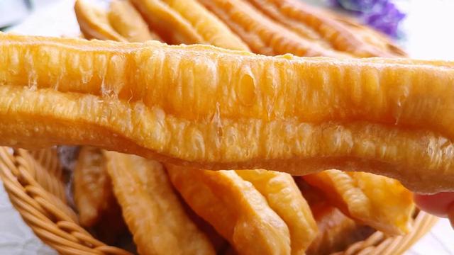 油条的18种家常做法(馋了好久的油条)(12)