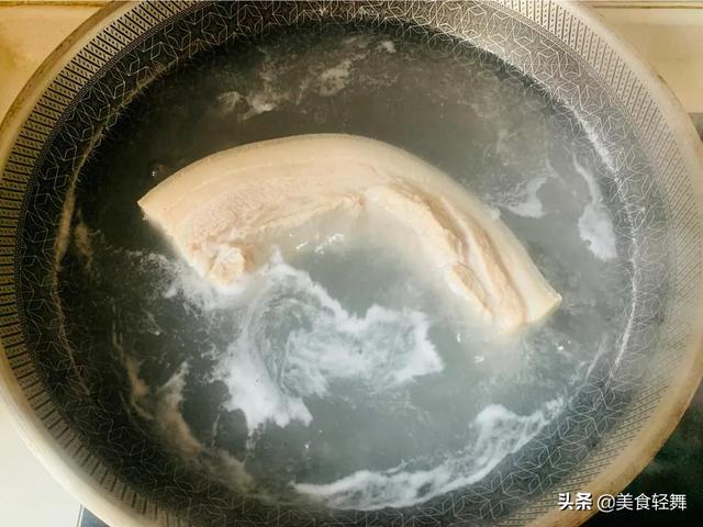 做红烧肉的正确方法肥而不腻(选对肉记住这4步)(7)