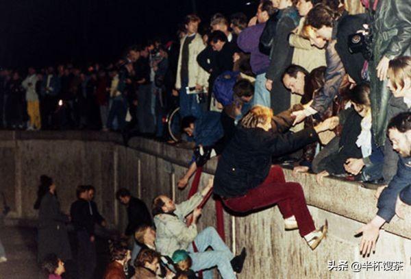 冷战时期除了柏林墙还有什么墙（历史上最深刻的）(17)