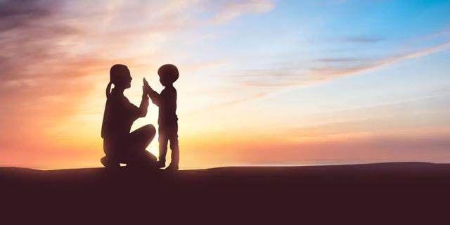 关于母亲的古诗100首(写尽母亲的一生)(8)