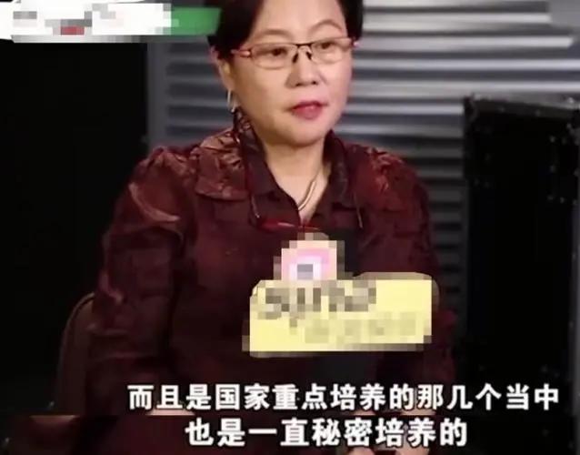 李沁杨洋颁奖典礼同框(34有负众望)(9)