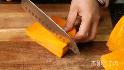 蛋黄焗南瓜家庭的做法(没人不爱的蛋黄焗南瓜)(10)