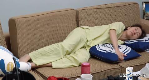 大s和小s姐妹情深（大S有洁癖小S却拿错杯子）(10)