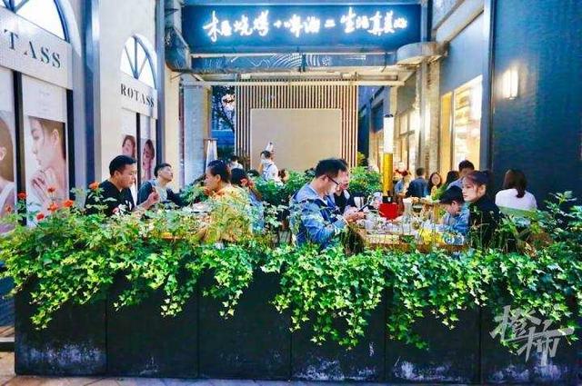 杭州最繁华的步行街是哪里（杭州武林路重新命名元宇宙一条街）(5)