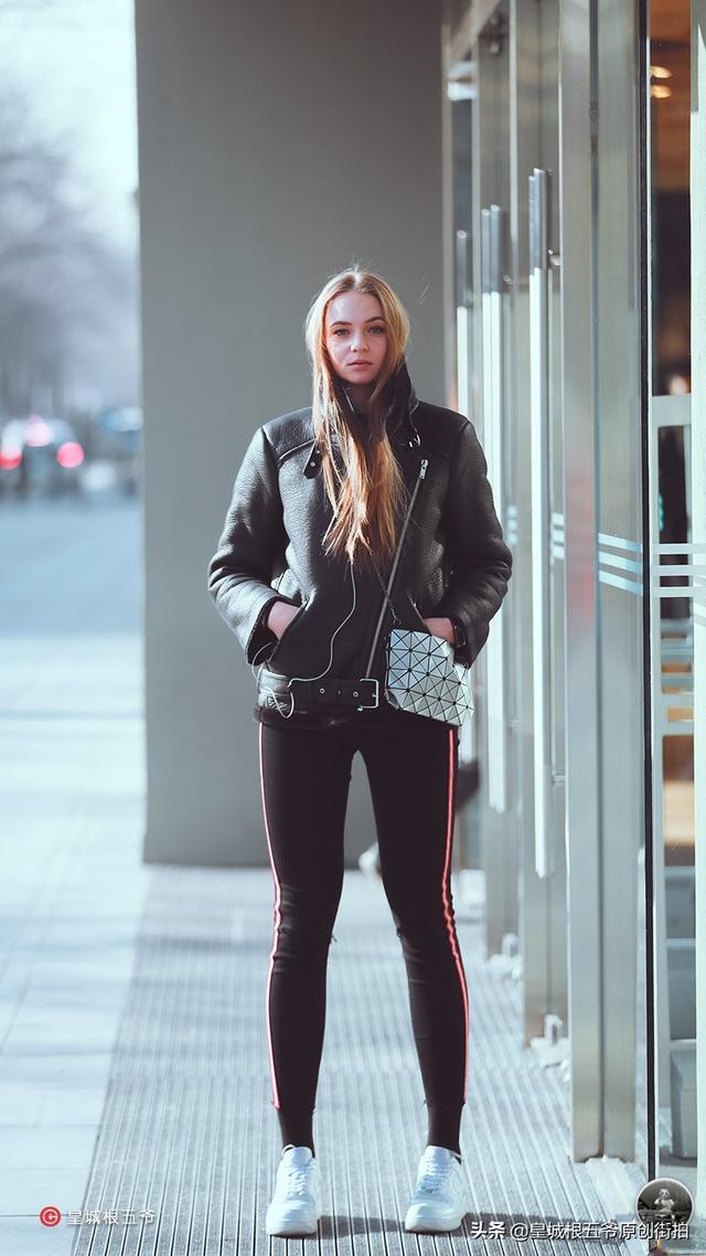 穿衣搭配技巧30个（穿衣搭配的最基础需要）(24)