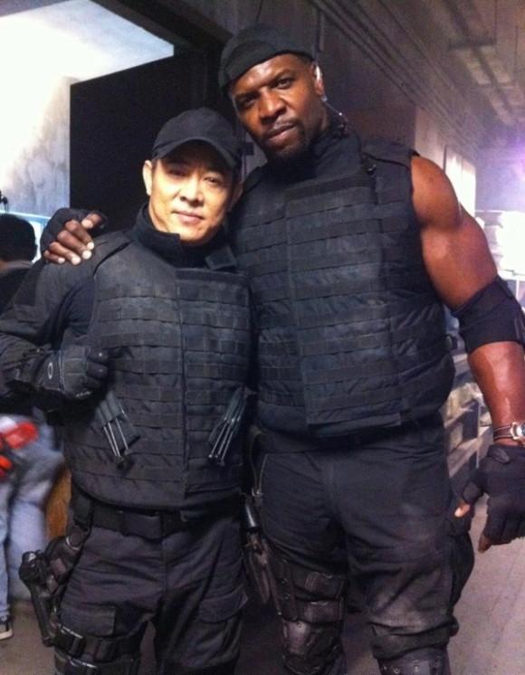 李连杰夺标电影（敢死队2背后的人命）(3)