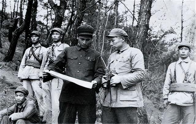 开国中将王近山是哪里人(开国中将王近山)(9)