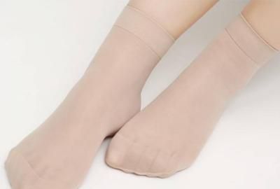 丝袜的面料是什么,丝袜的材质分几种构成,其特点是什么?图1