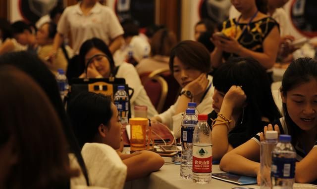 美容院宣传语,美容院周年庆活动朋友圈宣传语?图14